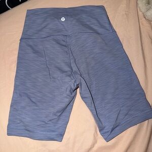 Lululemon size 6 Wunder Train High-Rise Short 8"